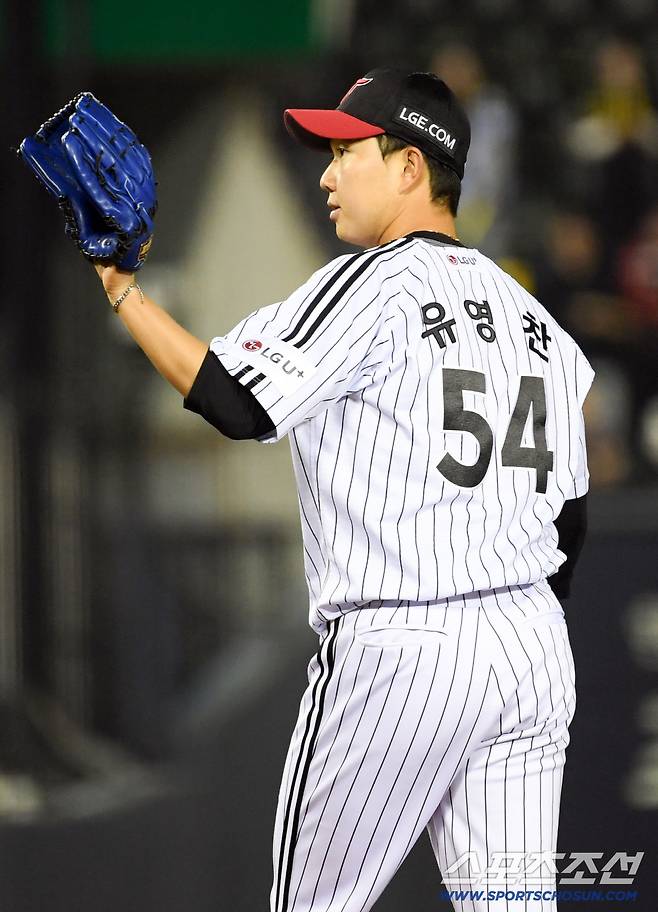 1일 잠실구장에서 열린 LG와 KIA의 경기. LG 유영찬이 역투하고 있다. 잠실=박재만 기자 pjm@sportschosun.com/2026.04.01/