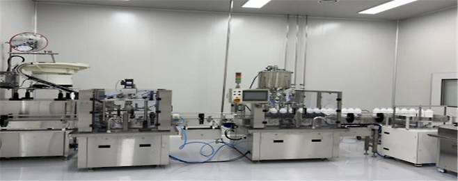 8일 개소한 '농축산용 미생물산업 공유 인프라'의 주요 시설 중 하나인 액상 미생물제품화 시스템. 농식품부