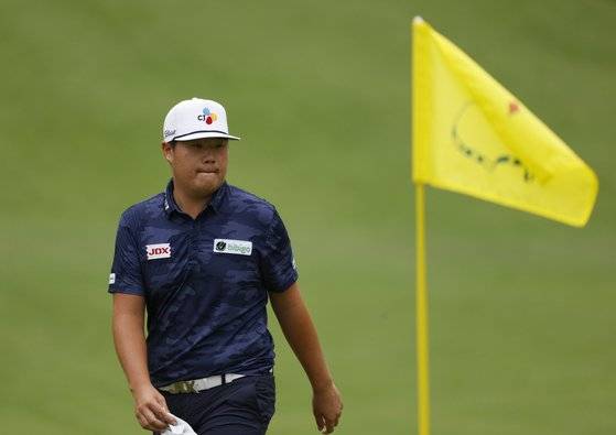 임성재가 2020년 제84회 마스터스 토너먼트 최종 라운드 6번 홀 그린 위 플레이를 앞두고 있다. 로이터=연합뉴스