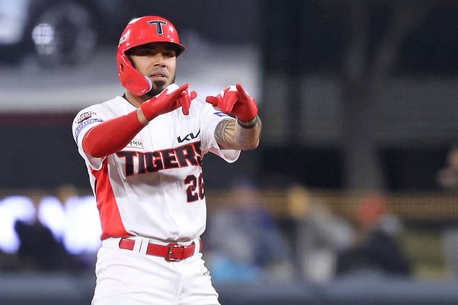 8일 광주 삼성전에서 맹타를 휘두른 외국인 타자 해럴드 카스트로. KIA 제공