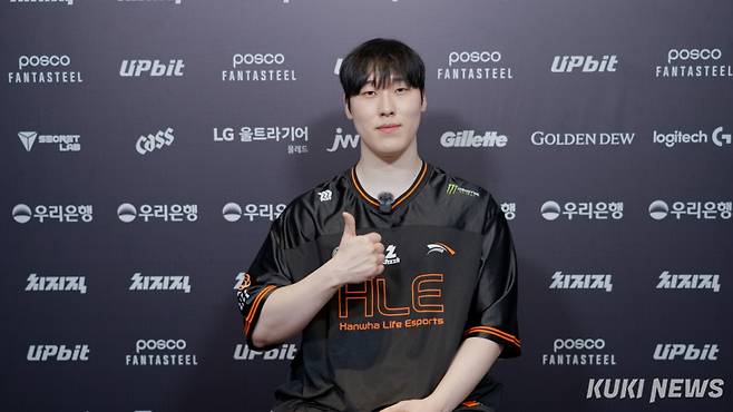 ‘제카’ 김건우가 8일 오후 5시 서울 종로구 롤파크 LCK 아레나에서 열린 ‘2026 LCK’ 정규시즌 1라운드 디플러스 기아와 경기에서 이긴 뒤 쿠키뉴스와 인터뷰하고 있다. 김영건 기자
