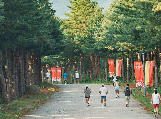 이랜드파크의 켄싱턴 설악밸리 런투게더 프로그램