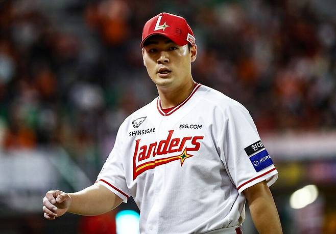 ▲ 올 시즌 확실한 구속 증강을 이루며 엄청난 위력의 구위를 자랑하고 있는 전영준 ⓒSSG랜더스