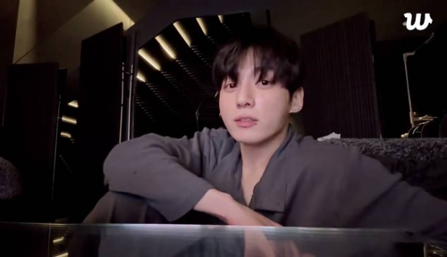 정국. 사진ㅣ위버스 캡처