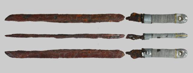 창녕 교동 11호 무덤에서 출토된 금상감명문대도./국립김해박물관/