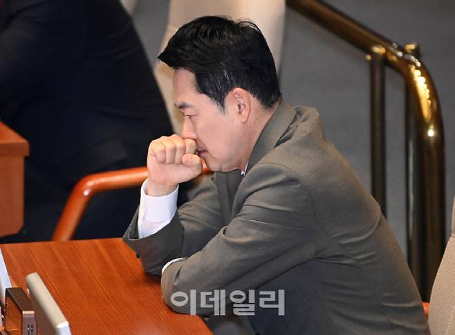 [이데일리 노진환 기자] 장동혁 국민의힘 대표가 2일 오후 서울 여의도 국회에서 열린 제433회 국회(임시회) 제4차 본회의에서 이재명 대통령의 2026년도 제1차 추가경정예산안에 대한 시정연설을 경청하고 있다.