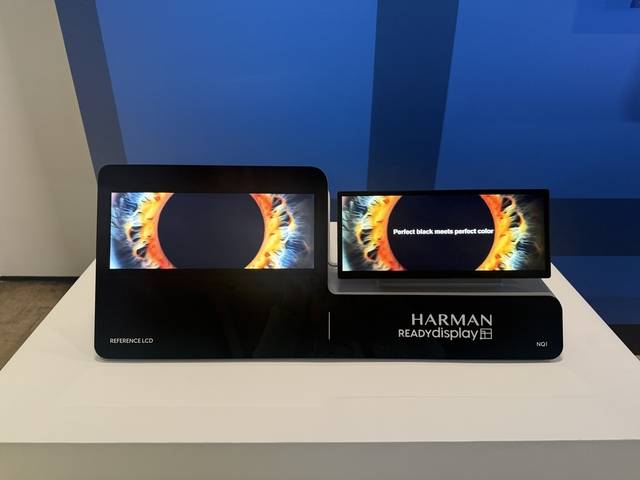 서울 강남의 프로젝트 스페이스 라인에서 8~9일 진행된 하만 익스플로어 코리아 2026에 전시된 하만 레디 디스플레이 NQ1(오른쪽) 모습. LCD 디스플레이와 비교해 선명한 화질을 구현했다. 임주희 기자