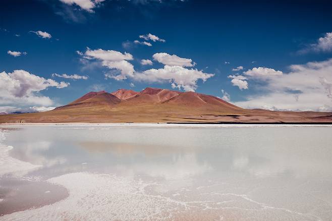 아르헨티나 옴브레 무에르토 염호 전경. 포스코홀딩스 제공