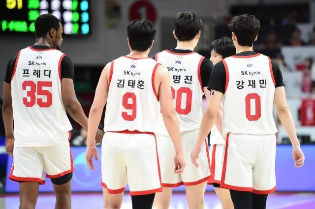 서울 SK는 8일 안양 정관장 아레나에서 열린 안양 정관장과의 2025-26 LG전자 프로농구 6라운드 최종전에서 65-67로 패배했다. 사진=KBL 제공