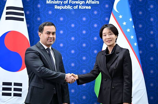 [서울=뉴시스] 제17차 한-우즈베키스탄 정책협의회 개최. (사진=외교부 제공) 2026.04.09 *재판매 및 DB 금지