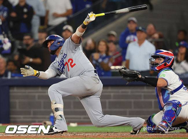 [사진] 2025 월드시리즈 7차전 9회 동점 솔로 홈런을 터뜨리는 미겔 로하스 ⓒGettyimages(무단전재 및 재배포 금지)