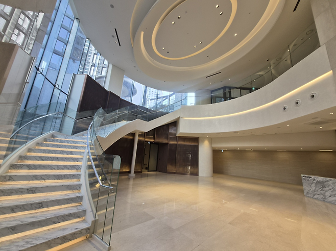 오티에르 반포의 커뮤니티 시설 입구. 사진 제공=포스코이앤씨