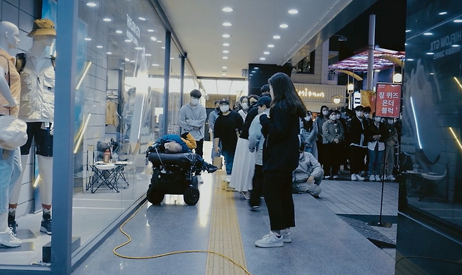 ‘주희에게’ 속 한 장면