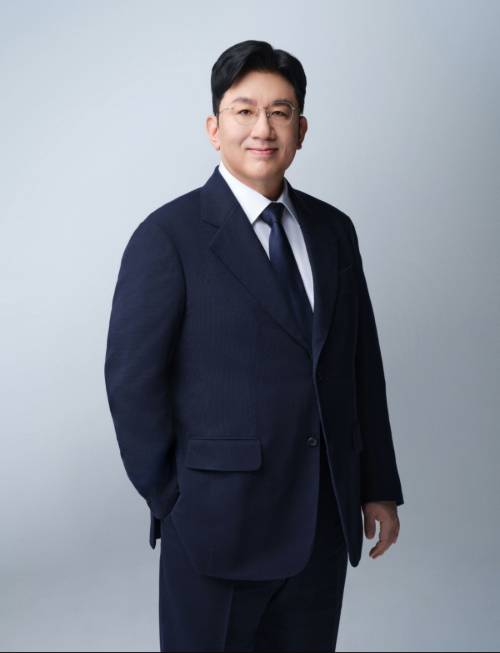 방시혁 하이브 의장 사진 하이브