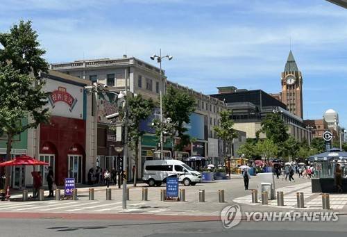 중국 베이징 번화가 왕푸징 거리 [연합뉴스 자료사진. 재판매 및 DB금지]