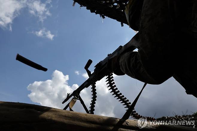 자포리자 지역에서 훈련 중인 우크라이나 군 [AP 연합뉴스 자료사진. 재배포 및 DB 금지]