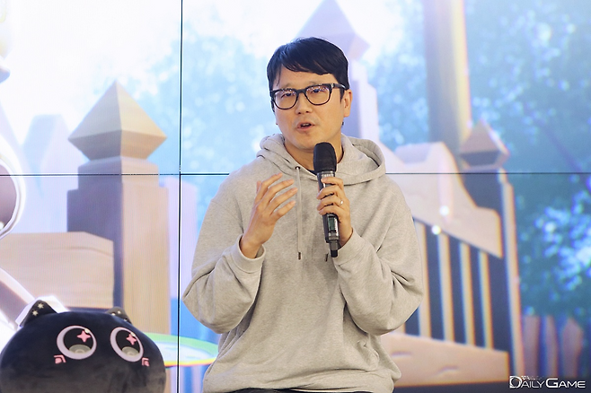 김건 대표는 쉬운 난이도로 누구나 즐길 수 있는 게임으로 운영하겠다는 전략을 밝혔다.