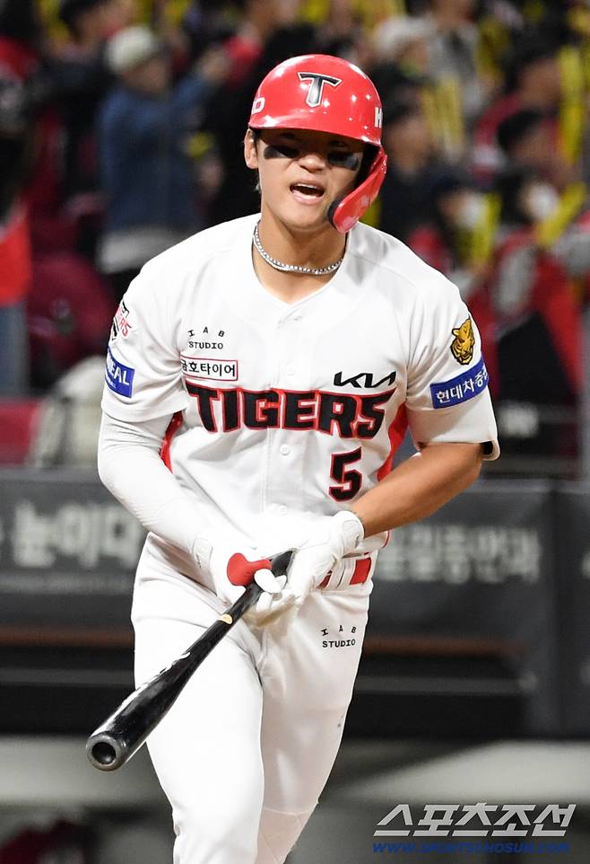 8일 광주 기아챔피언스필드에서 열린 KIA와 삼성의 경기. 데뷔 첫 4번 타자로 나선 김도영이 3회말 투런포를 날린 뒤 포효했다. 광주=박재만 기자 pjm@sportschosun.com