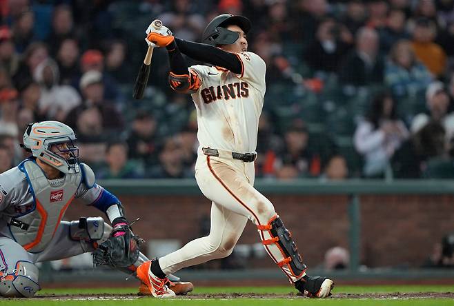 SAN FRANCISCO, CALIFORNIA - APRIL 02: Jung Hoo Lee #51 of the San Francisco Giants hits a sacrifice fly ball against the New York Mets in the bottom of the third inning at Oracle Park on April 02, 2026 in San Francisco, California. Heliot Ramos #17 scored on the play.   Thearon W. Henderson/Getty Images/AFP (Photo by Thearon W. Henderson / GETTY IMAGES NORTH AMERICA / Getty Images via AFP)







<저작권자(c) 연합뉴스, 무단 전재-재배포, AI 학습 및 활용 금지>