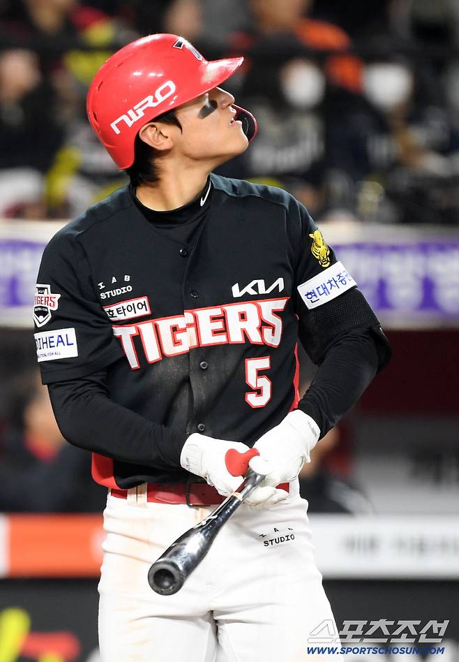 10일 대전 한화생명볼파크에서 열린 한화와 KIA의 경기. 8회초 1사 KIA 김도영이 솔로포를 날린 뒤 환호하고 있다. 대전=박재만 기자 pjm@sportschosun.com/2026.04.10/