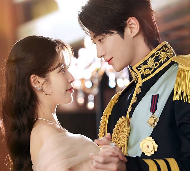 '21세기 대군 부인' 원작 웹툰, 등장 인물관계도, 몇부작, OTT는?