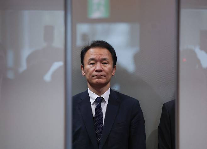 마쓰오 히로타카 주한일본대사관 총괄공사가 10일 서울 종로구 외교부 청사로 초치되고 있다. 연합뉴스