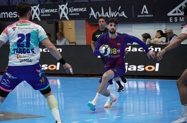 사진 2025/26 시즌 스페인 남자 핸드볼 아소발리그 바르셀로나와 푸엔테 헤닐 경기 모습, 사진 출처=바르셀로나