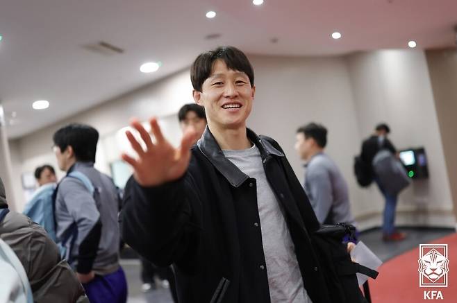 ▲ 마인츠 핵심 선수 이재성은 이날 뛰지 못했다. 경기 전 공식 채널에 따르면, 이재성은 왼쪽 엄지발가락 부상으로 인해 팀 훈련에 불참했고 스트라스부르전 명단에서 제외됐다. 회복 경과를 지켜봐야 하는 상태지만, 장기 결장으로 이어질 심각한 부상은 아닌 것으로 파악되고 있다. ⓒ대한축구협회