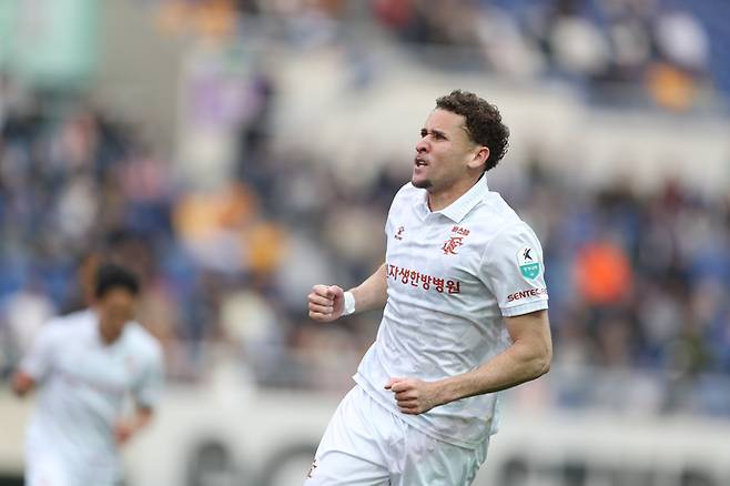 11일 광주 월드컵경기장서 열린 하나은행 K리그1 2026 7라운드 경기서 부천 갈레고가 결승골을 터트린후 세리머니를 하고 있다. 사진=한국프로축구연맹