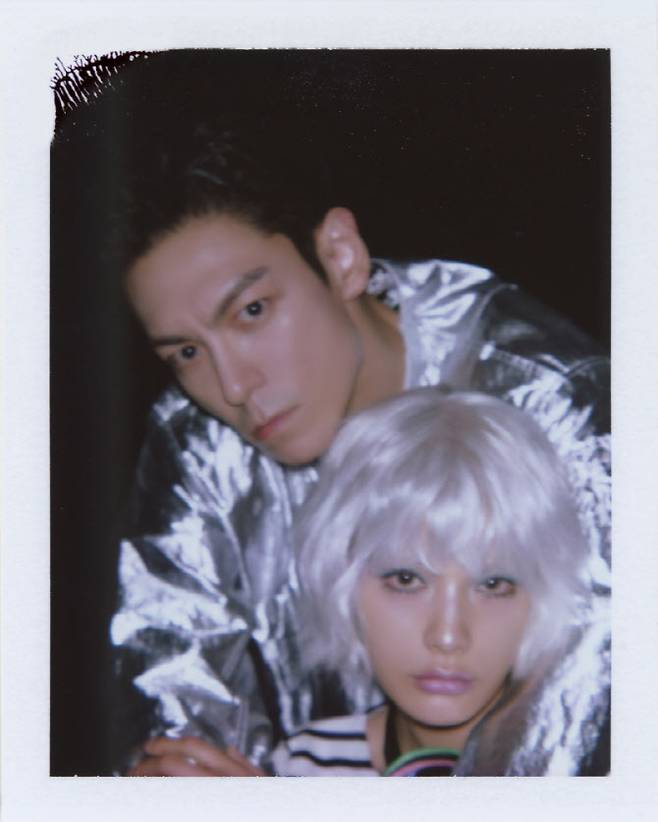 탑(위)과 나나(사진=나나 SNS)