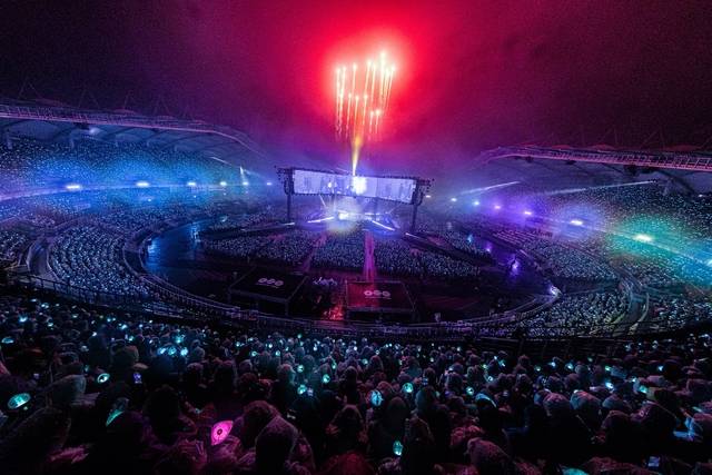 그룹 방탄소년단(BTS)이 9일 경기도 고양종합운동장 주경기장에서 새 월드투어 ‘아리랑’의 막을 올렸다. 연합뉴스