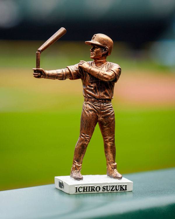 매리너스 구단은 이치로 동상이 훼손된 사건에 재치 있게 대응했다. 사진=  매리너스 공식 X