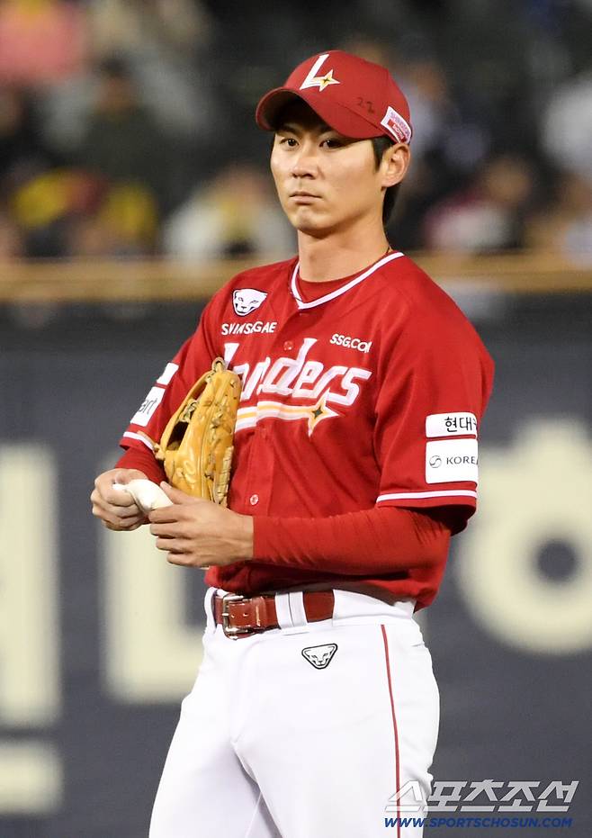 11일 잠실구장에서 열린 LG와 SSG의 경기. 2루수 안상현이 숨을 고르고 있다. 잠실=박재만 기자 pjm@sportschosun.com/2026.04.11/