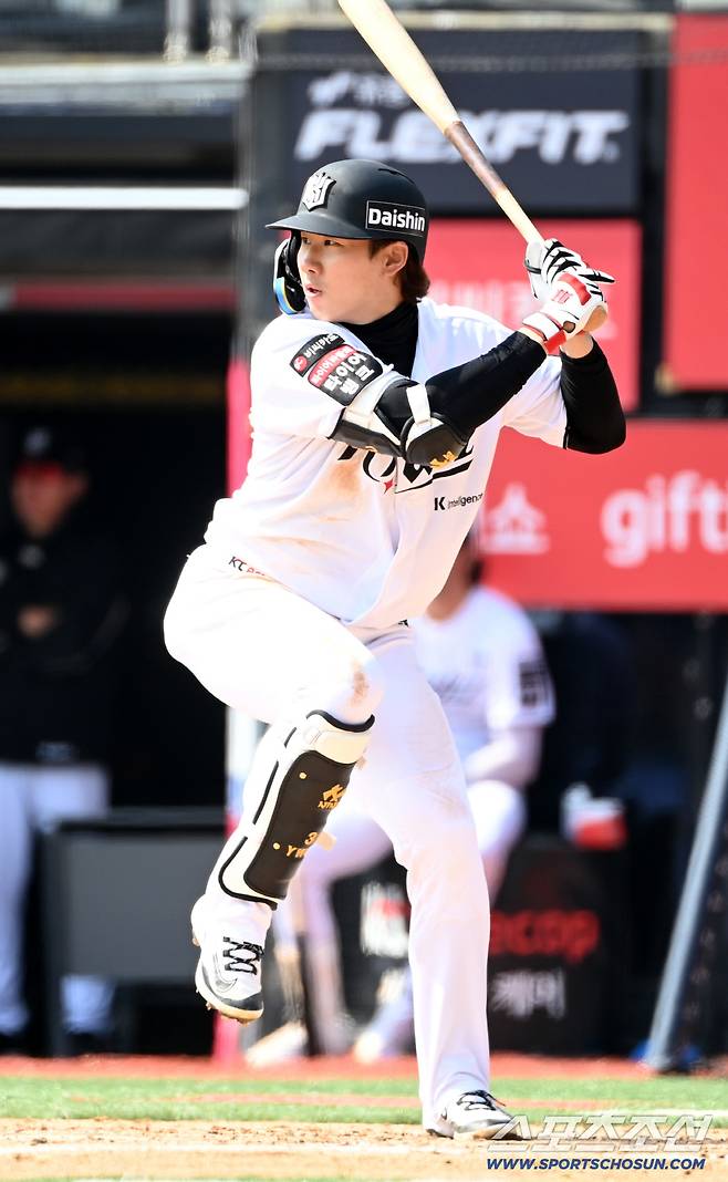 17일 수원KT위즈파크에서 열린 LG와 KT의 시범경기. 2회말 KT 최원준이 타격을 하고 있다. 수원=허상욱 기자wook@sportschosun.com/2026.03.17/