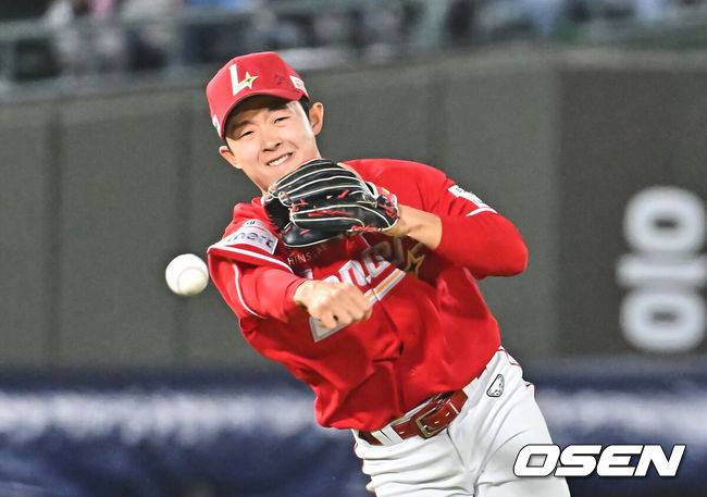 [OSEN=부산, 이석우 기자] SSG 랜더스 홍대인 195 2026.04.03 / foto0307@osen.co.kr