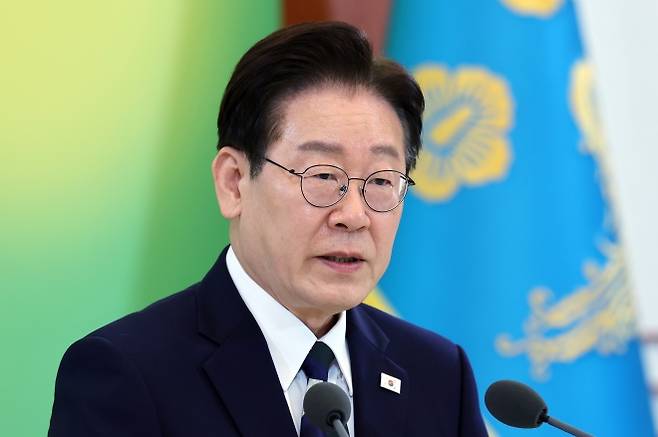 이재명 대통령이 10일 청와대에서 열린 민주노총 초청간담회에서 발언하고 있다. 2026.4.10 청와대통신사진기자단