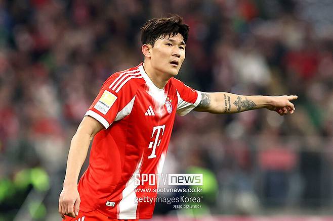 ▲ 김민재는 공중볼 경합 100% 성공, 패스 성공률 97%를 쌓았다. 차원이 다른 안정감을 뽐냈다. 실점 위기 순간 김민재가 몸을 던진 슬라이딩 블록으로 공을 차단했다.