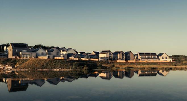 영국 콘월에서 진행되는 대규모 주거단지 재개발 프로젝트 '웨스트 카클레이즈 가든 빌리지' 조감도.(사진=삼성전자)