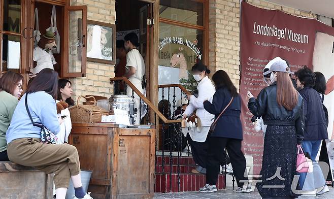 30일 서울 종로구 런던베이글뮤지엄 매장 모습. 2025.10.30 ⓒ 뉴스1 김성진 기자