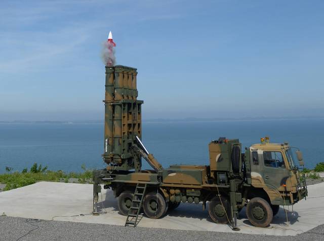 LIG넥스원의 지대공 미사일 천궁-II가 시험 발사되고 있다. LIG넥스원 제공