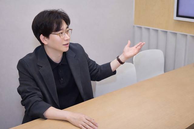 조승훈 SK텔레콤 경영전략실 AX 체인지팀장이 13일 서울 을지로 T타워에서 디지털타임스와 인터뷰하고 있다. SKT 제공