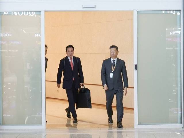 국민의힘 장동혁 대표가 11일 미국 워싱턴DC를 방문하기 위해 출국길에 오르고 있다. 장 대표 페이스북 캡처