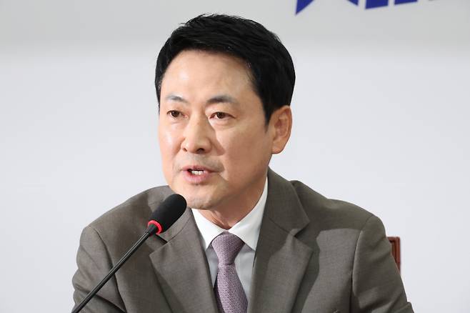 지난 10일 오후 서울 여의도 국회에서 열린 긴급최고위원회의에서 발언을 하고 있는 장동혁 국민의힘 대표. /사진=뉴시스