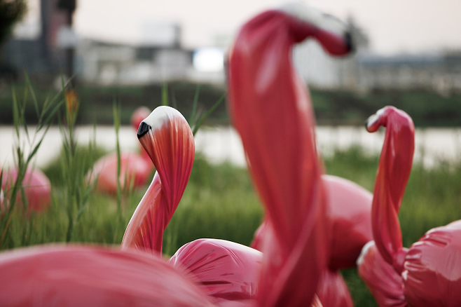지난해 철거된 ‘플라밍고’ 조형물.  이촌 한강공원에 있었다. [한강예술공원 추진단 제공]