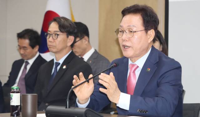 ▲박완수 경남도지사가 경남도청 대회의실서 기자회견을 하고 있다. ⓒ프레시안(조민규)