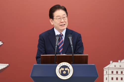 이재명 대통령이 13일 청와대에서 열린 도날트 투스크 폴란드 총리 공식 방한 환영 오찬에서 환영사를 하고 있다. 2026.4.13 연합뉴스