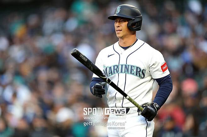 ▲ 올 시즌 아직 안타를 하나도 치지 못하며 끝없는 부진을 겪고 있는 레프스나이더는 위즈덤의 활약과 크게 대비되고 있다