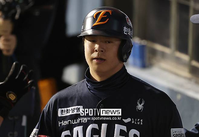 ▲ 극심한 타격 부진과 세부 지표 폭락 속에 결국 13일 2군행 지시를 받은 노시환 ⓒ곽혜미 기자