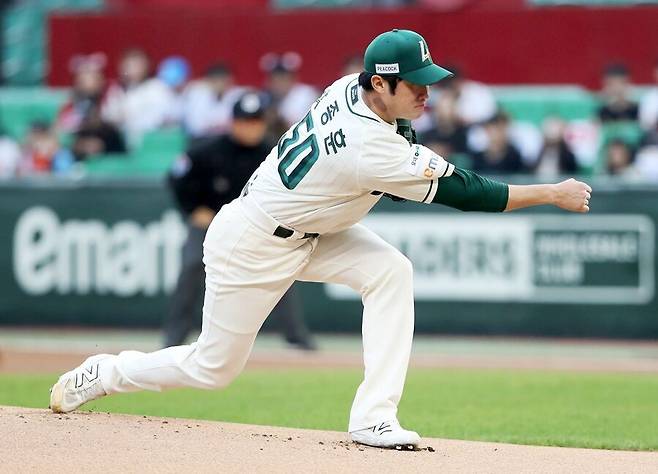 ▲ 선발진에 문제가 큰 SSG는 하나의 선발 자원도 아쉬운 상황이고, 박종훈이 기여할 기회가 있을지 모른다 ⓒSSG랜더스