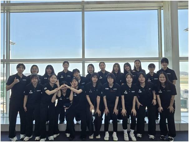 영국에 패한 한국 여자 아이스하키 대표팀 [대한아이스하키협회 제공. 재판매 및 DB 금지]